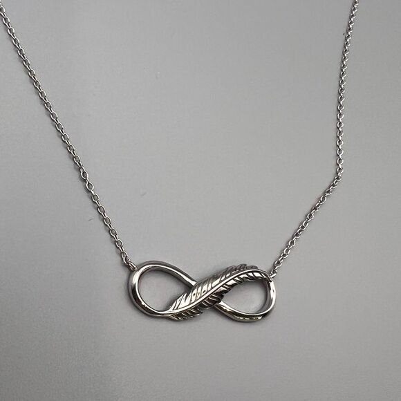 Sterling silver 925 Elegant Silver Infinity Necklace - Picture 5 of 8